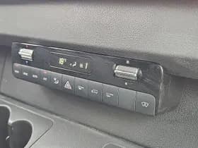 Mercedes-Benz Sprinter thumbnail 11