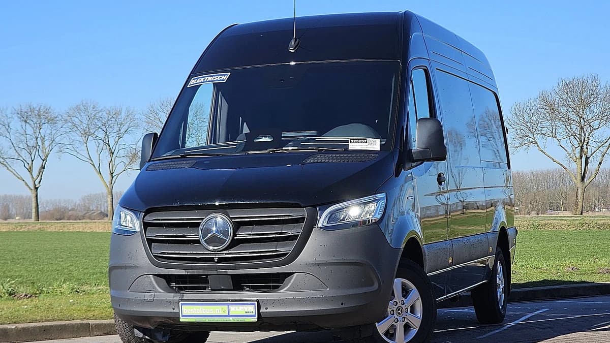 Mercedes-Benz Esprinter — foto 1