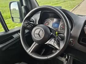 Mercedes-Benz Sprinter thumbnail 11