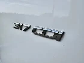 Mercedes-Benz Sprinter thumbnail 15