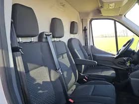 Ford Transit thumbnail 6