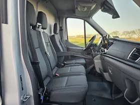 Ford Transit thumbnail 6