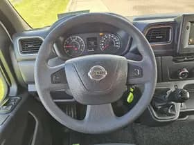 Nissan Interstar thumbnail 11