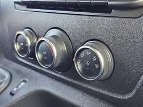 Nissan Interstar thumbnail 9