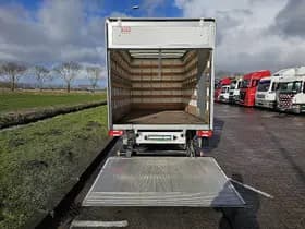 Volkswagen Crafter thumbnail 9