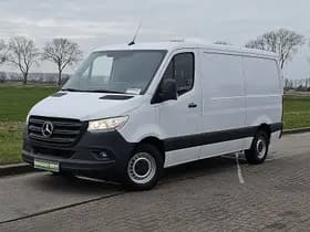 Mercedes-Benz Sprinter thumbnail 2