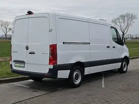 Mercedes-Benz Sprinter thumbnail 3