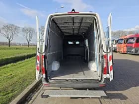 Mercedes-Benz Sprinter thumbnail 14
