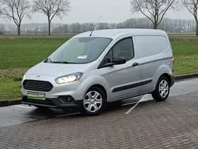 Ford Transit thumbnail 2