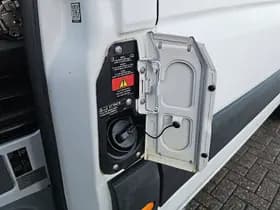 Mercedes-Benz Sprinter thumbnail 19