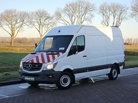 Mercedes-Benz Sprinter thumbnail 2