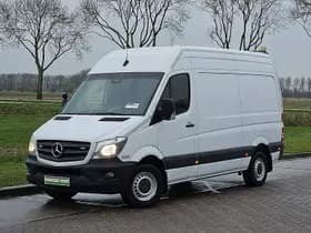 Mercedes-Benz Sprinter thumbnail 2
