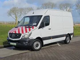 Mercedes-Benz Sprinter thumbnail 2