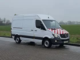 Mercedes-Benz Sprinter thumbnail 4