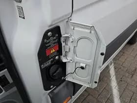 Mercedes-Benz Sprinter thumbnail 17