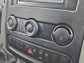 Mercedes-Benz Sprinter thumbnail 9