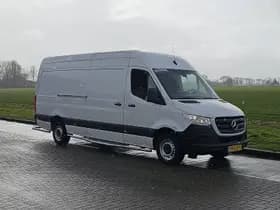Mercedes-Benz Sprinter thumbnail 4