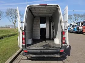 Mercedes-Benz Sprinter thumbnail 10