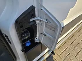 Volkswagen Crafter thumbnail 14