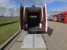 Mercedes-Benz Sprinter thumbnail 13