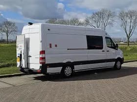 Mercedes-Benz Sprinter thumbnail 3