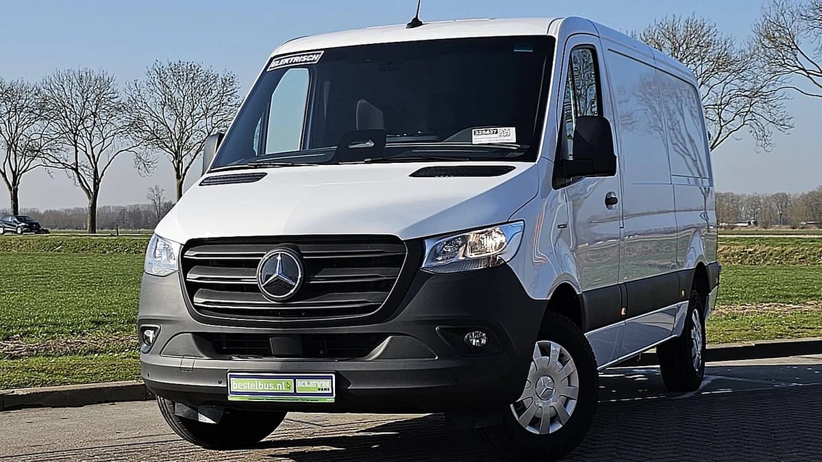 Mercedes-Benz Esprinter — foto 1