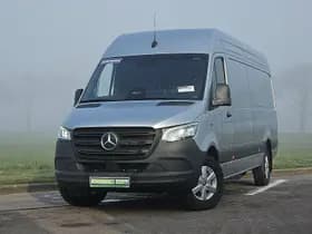 Mercedes-Benz Esprinter