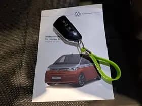 Volkswagen Multivan thumbnail 12