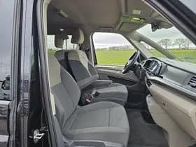 Volkswagen Multivan thumbnail 6