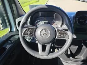 Mercedes-Benz Sprinter thumbnail 10