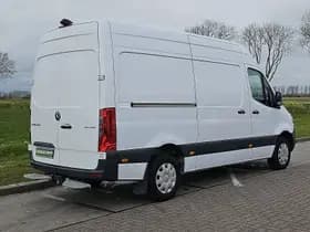 Mercedes-Benz Sprinter thumbnail 3