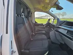 Ford Transit thumbnail 6