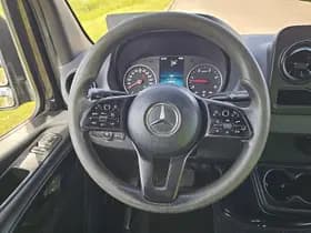 Mercedes-Benz Sprinter thumbnail 11
