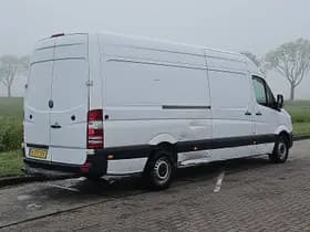 Mercedes-Benz Sprinter thumbnail 3