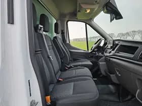 Ford Transit thumbnail 6