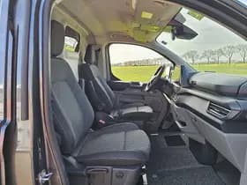 Ford Transit thumbnail 6