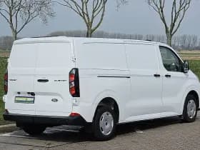 Ford Transit thumbnail 3