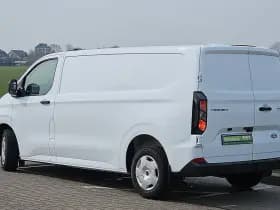Ford Transit thumbnail 5