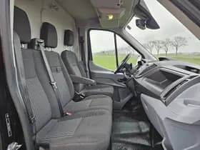 Ford Transit thumbnail 6