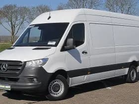 Mercedes-Benz Sprinter thumbnail 2