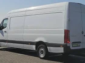 Mercedes-Benz Sprinter thumbnail 5