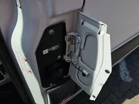 Mercedes-Benz Sprinter thumbnail 16