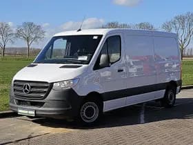 Mercedes-Benz Sprinter thumbnail 2