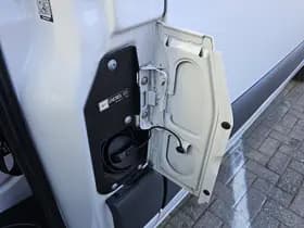 Mercedes-Benz Sprinter thumbnail 20