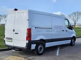 Mercedes-Benz Sprinter thumbnail 3