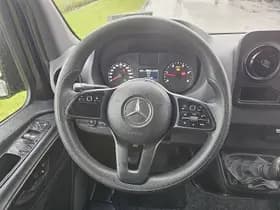Mercedes-Benz Sprinter thumbnail 11