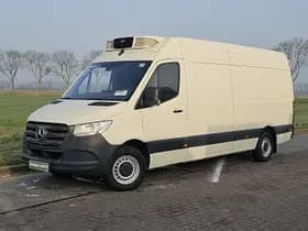Mercedes-Benz Sprinter thumbnail 2