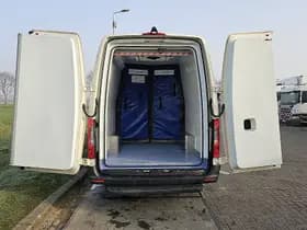 Mercedes-Benz Sprinter thumbnail 16