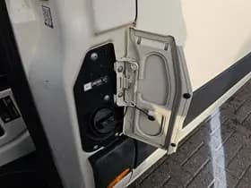 Mercedes-Benz Sprinter thumbnail 25