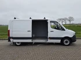 Mercedes-Benz Sprinter thumbnail 13